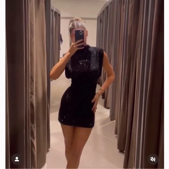 Zara SHOULDER PADS SEQUIN DRESS ZW COLLECTION 9489/108 - Picture 3 of 15